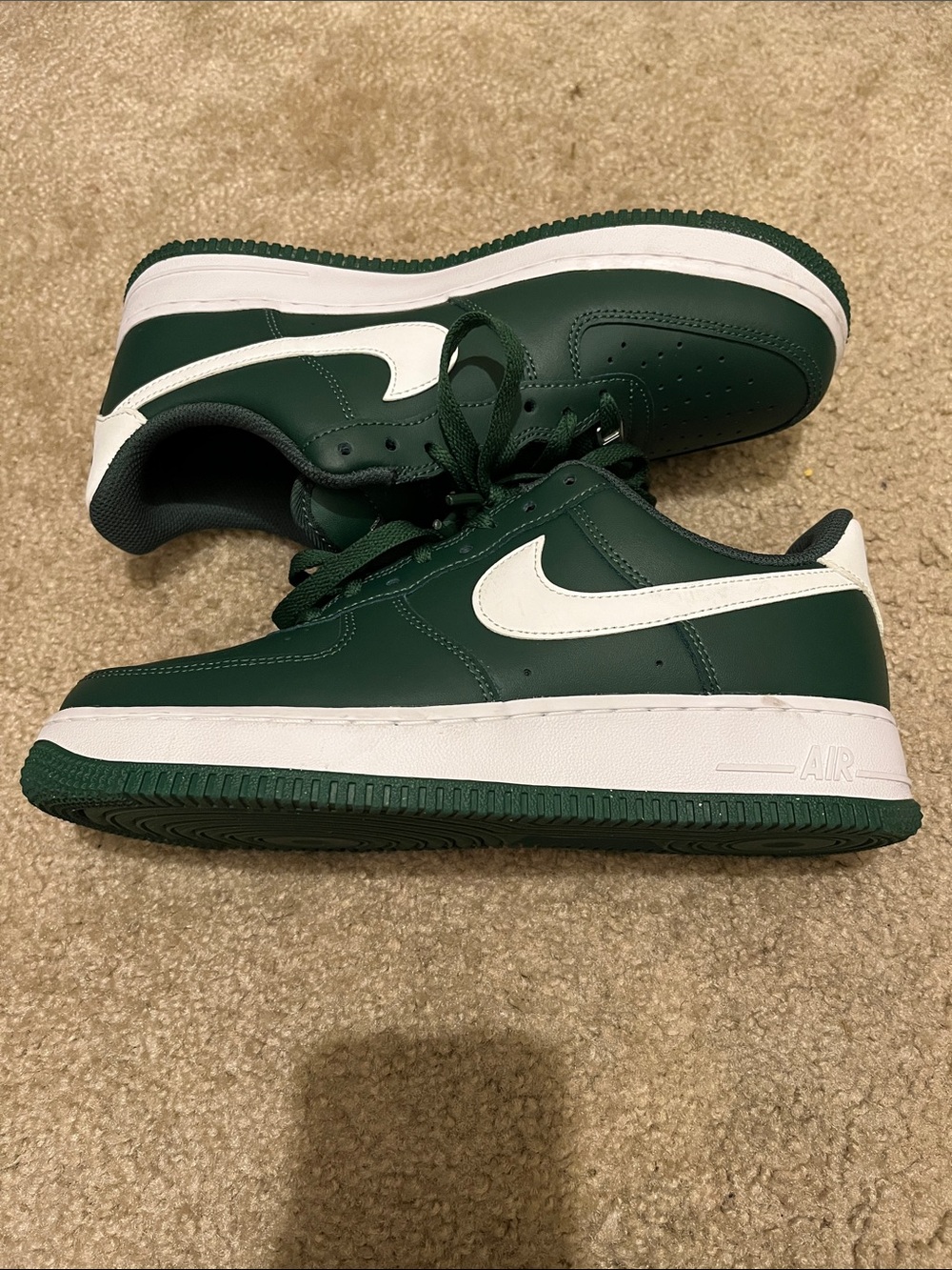 Nike Air Force 1 Low Forest Green with White Accents No box Available - Picture 2 of 4